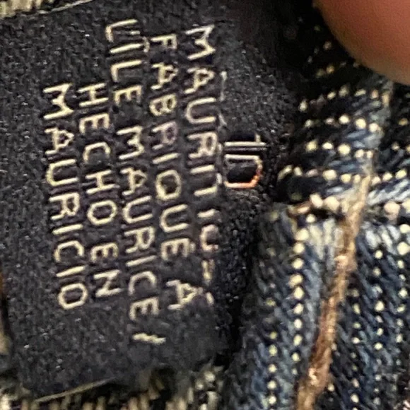 TOMMY HILFIGER -LOW RISE CROP JEANS/CAPRI,SIZE 10 - Picture 15 of 15